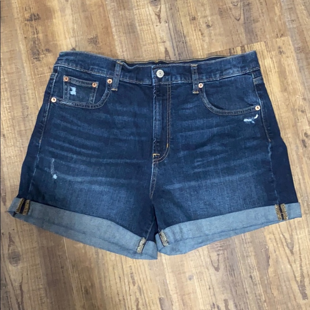 Gap Shorts 4” inseam